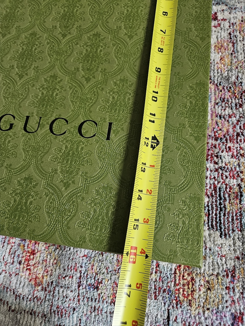 Gucci Green Embossed Box - Picture 3 of 6